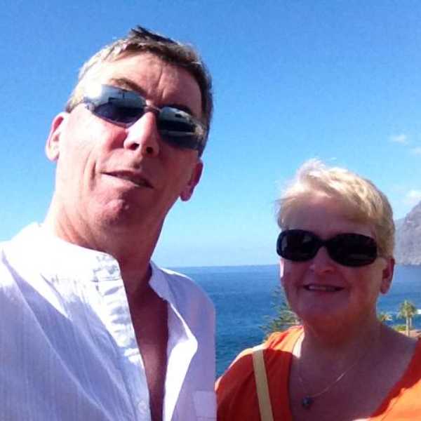 Mr & Mrs J Savage
